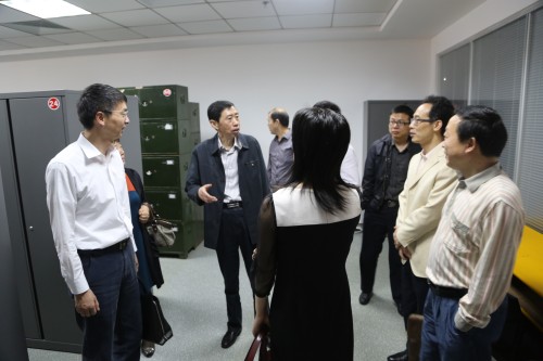 2014年5月14日上午，市人大常委會副主任顧放一行對集團公司貫徹實施《檔案法》情況進行執(zhí)法檢查。